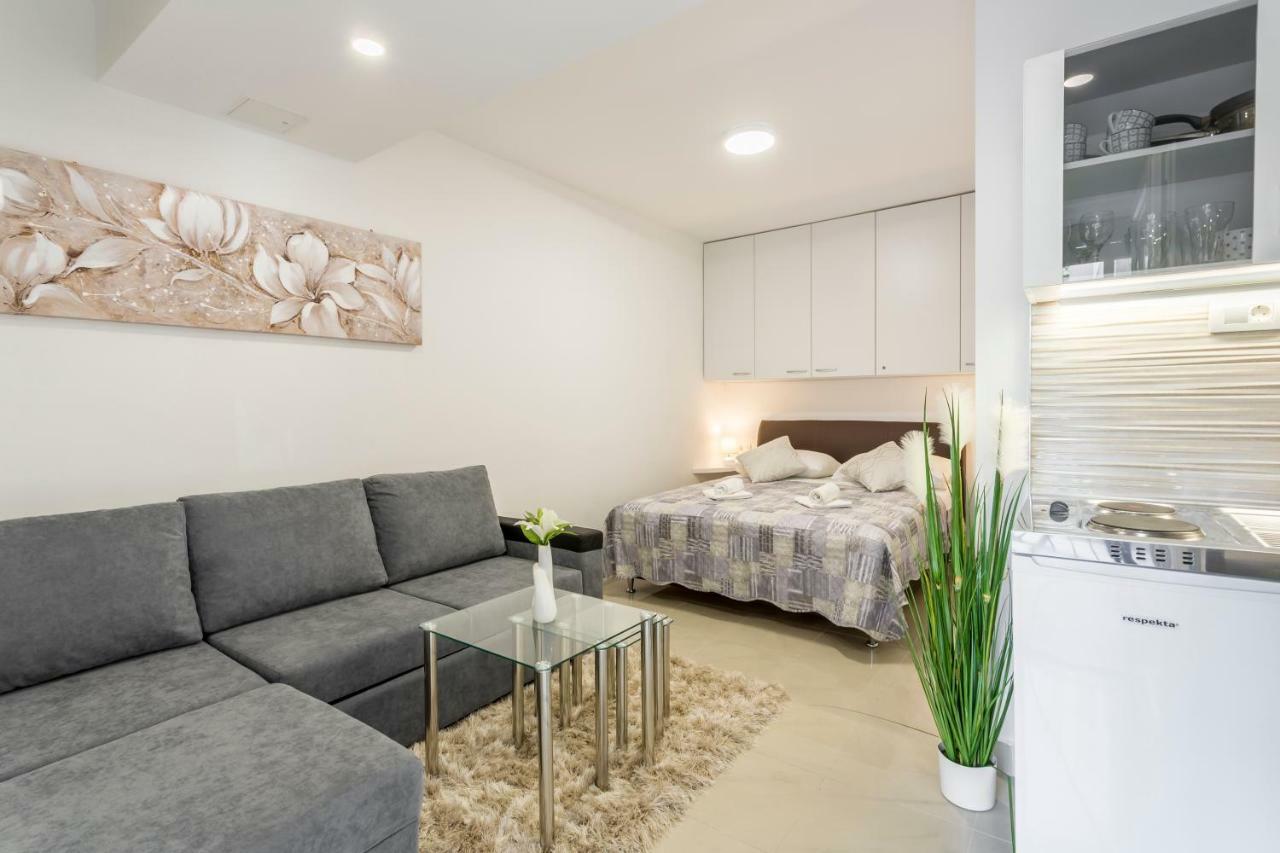 Studio Apartment Nikol Spalato Esterno foto